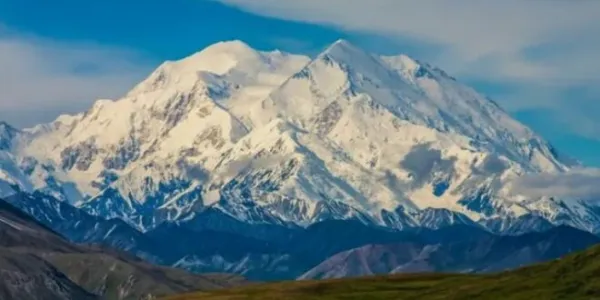 अलास्का के माउंट मैकिनले पर बड़ा हादसा