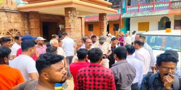 ମା' ଭଦ୍ରକାଳୀ ମନ୍ଦିର ଚୋରିର ଦୁଇ ଅଭିଯୁକ୍ତଙ୍କୁ କୋର୍ଟ ଚାଲାଣ, ପୁଲିସ୍ଙ୍କ ଆଗରେ ବଖାଣିଲେ ଚୋରି ସମୟର ଅଲୌକିକ ଘଟଣା