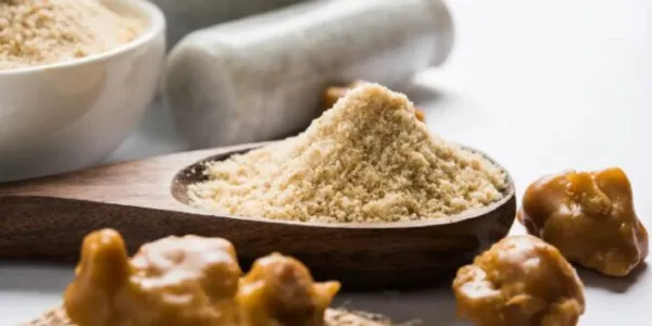 देसी इलाज: एक चुटकी हींग से पाएं कई समस्याओं से राहत