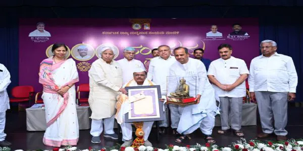 ಡಿ. ಆರ್. ಪಾಟೀಲರಿಗೆ ಸಂಯಮ ಪ್ರಶಸ್ತಿ ಪ್ರದಾನ