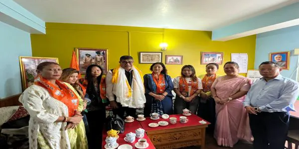 नाम्चेबुङ निर्वाचन क्षेत्रबाट छजना महिला भाजपामा सामेल