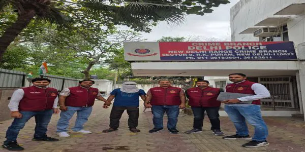 ہولی پر فائرنگ کر کے دہشت پھیلانے والا ملزم گرفتار، دو دیسی ساختہ پستول اور کارتوس برآمد