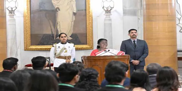 سال 2024 بیچ کے آئی اے ایس افسران نے صدرجمہوریہ سے ملاقات کی