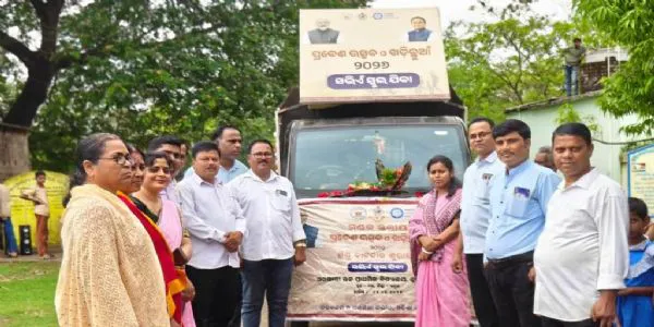 ଶିକ୍ଷା ସଚେତନତା ରଥକୁ ସ୍ୱାଗତ