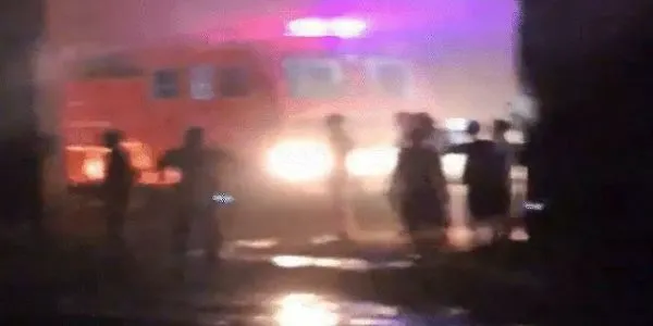 مدھیہ پردیش کے ستنا میں سالوینٹ پلانٹ میں آگ لگنے سے مزدور زندہ جل گیا، مشتعل لوگوں کا احتجاج