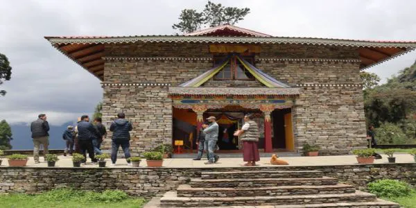 बौद्ध सर्किट विकासको लागि अभियन्ताहरूले योक्सममा पर्यटन सम्भावित स्थलहरूको निरीक्षण गरे