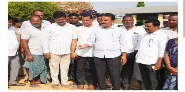 రైతులకు ప్రభుత్వం అండగా ఉంటుంది : మంత్రి జూపల్లి