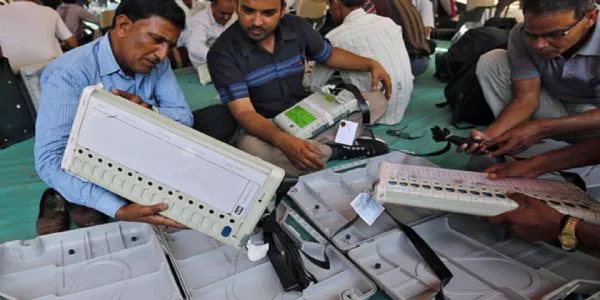 Home Voting For Elderly And PwD Electors Begins In Kolkata