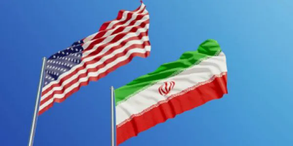 ایران نے کہا کہ ہتھیار نہیں ڈالیں گے، امریکا نے کہا کہ بڑی فوجی کارروائی ہوگی