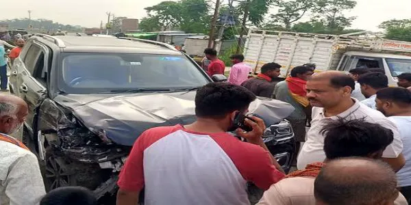 بہار کے بگہا میں اسکارپیو ڈرائیور نے چھ لوگوں کو ٹکر ماری، ایک بچہ شدید زخمی