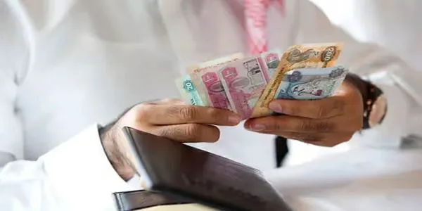 متحدہ عرب امارات میں نجی کمپنیوں کیلئے تنخواہیں وقت پر دینا لازمی قرار