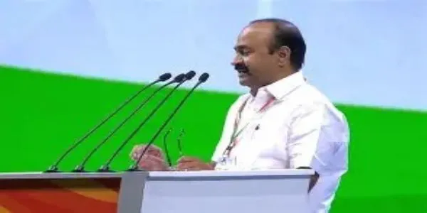 وی ڈی ستیشن کل کیرالہ کے وزیر اعلیٰ کے طور پر حلف لیں گے، ایک دہائی کے بعد کانگریس کی اقتدار میں واپسی