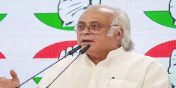 وزیر اعظم اور وزیر داخلہ کے خلاف قابل اعتراض تبصرہ کرنے پر راہل گاندھی کے خلاف پولیس میں شکایت