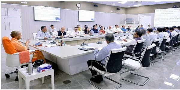 ক্ষতিগ্রস্ত প্রত্যেক কৃষক ও ভাগচাষিকে দ্রুত ত্রাণ, ক্ষতিপূরণ দিতে দেরি করা হবে না: মুখ্যমন্ত্রী যোগী