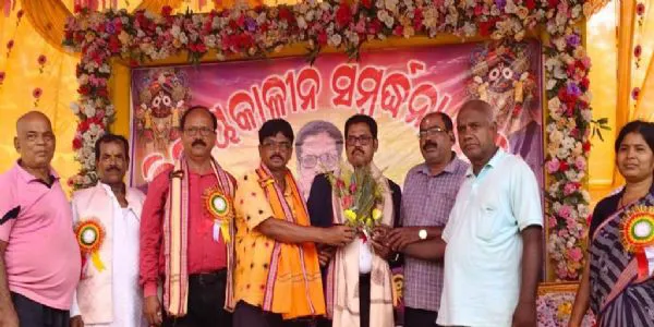 ପ୍ରଧାନଶିକ୍ଷକ କେଦାରେଶ୍ୱରଙ୍କୁ ଅବସର ସମ୍ବର୍ଦ୍ଧନା