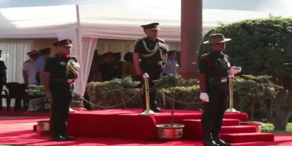 বিদায়ী সিডিএস-কে গার্ড অফ অনার, চৌহানকে বললেন কর্মজীবন চমৎকার ছিল