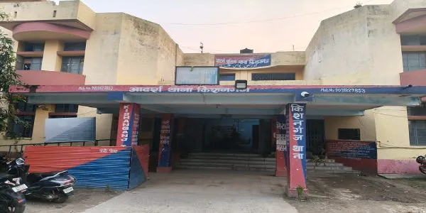 کشن گنج میں اسمیک کے ساتھ خاتون سمیت چار اسمگلر گرفتار