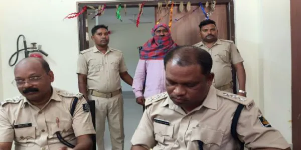 ଚିତ୍ରାମୁଣ୍ଡା ପରିତ୍ୟକ୍ତ କୂଅରୁ ମହିଳାଙ୍କ ମୃତଦେହ ଉଦ୍ଧାର ଘଟଣା ପ୍ରେମ ନିବେଦନ ପରେ ବିଫଳ ହେବାରୁ ହତ୍ୟା