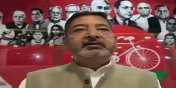 حکومت کو 2027 اور 2029 کے انتخابات میں 33 فیصد خواتین ریزرویشن بل کو نافذ کرنا چاہیے: ایم پی ویریندر