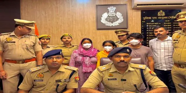 لکھنؤ میں فریب گروہ کا سرغنہ سمیت تین افراد گرفتار