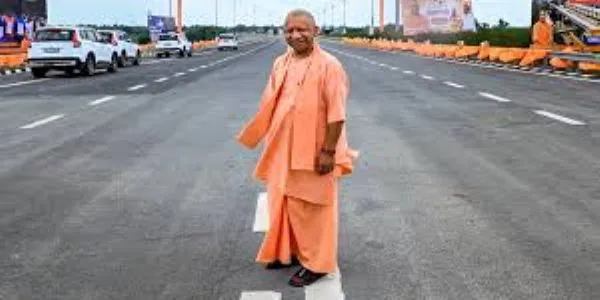 Ganga Expressway debuts with free ride offer: To promote ridership, no toll for 15 days