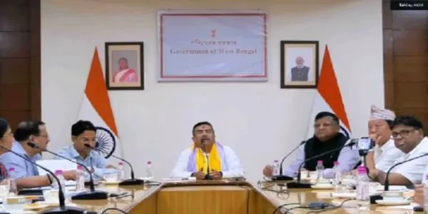 নবান্নে মুখ্যমন্ত্রীর সঙ্গে বৈঠকে যোগ বিমল গুরুং, রোশন গিরির