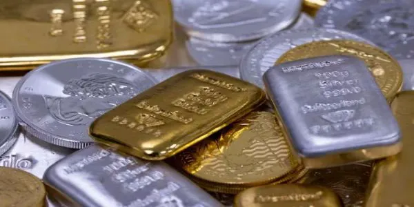 صرافہ بازار میں سونا چمک اٹھا، چاندی کی قیمتوں میں زبردست کمی