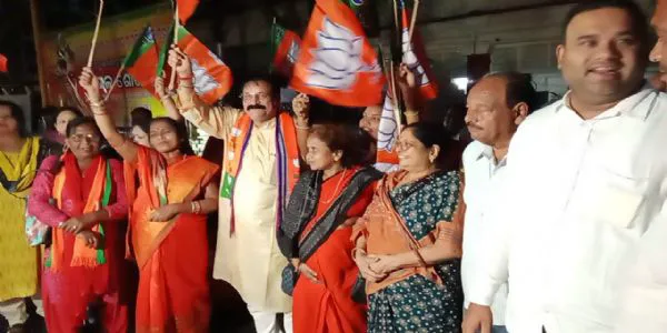 ତିନୋଟି ରାଜ୍ୟ ରେ ଭାରତୀୟ ଜନତା ପାର୍ଟି ବିଧାନ ସଭା ଆସନ ରେ ରେକର୍ଡ ବିଜୟ ପରେ ବଲାଙ୍ଗିର ନଗର ରେ ବିଜୟ ଉତ୍ସବ