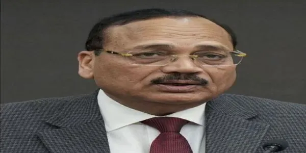کاکروچ ریمارکس کو غلط طریقے سے پیش کیا گیا: چیف جسٹس سوریہ کانت