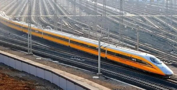 தெற்கு ரெயில்வேயில் மாபெரும் மாற்றம்! 18க்கும் மேற்பட்ட வழித்தடங்களில் கூடுதல் பாதைகள்...! - பயணிகளுக்கு நிம்மதி தரும் புதிய திட்டம்!