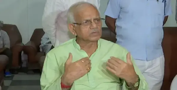 বালিগঞ্জে বিপুল জয়ের পরেই বড় বিপদ! বর্ষীয়ান মন্ত্রী শোভনদেব চট্টোপাধ্যায়ের বাড়িতে ভয়াবহ হামলা