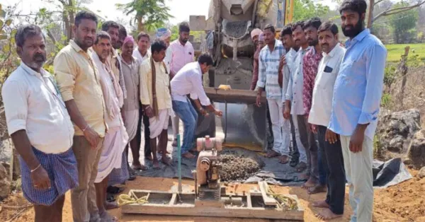 బీరప్ప గుడికి సీసీ రోడ్డు