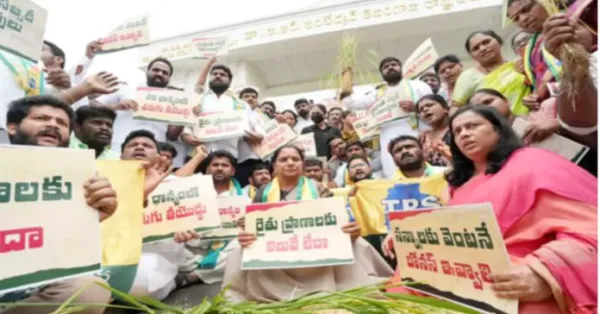 సచివాలయం ఎదుట కల్వకుంట్ల కవిత ధర్నా