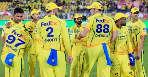 టీంలో ధోని.. టాస్ గెలిచిన చెన్నై సూపర్ కింగ్స్