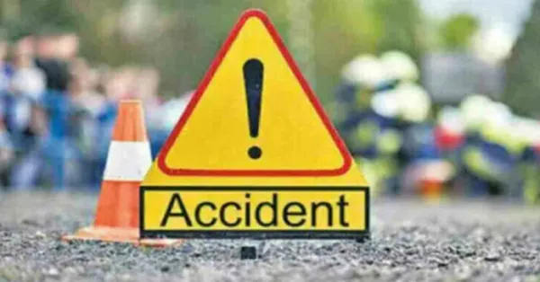 లోయలో పడ్డ కారు.. ఐదుగురు మృతి