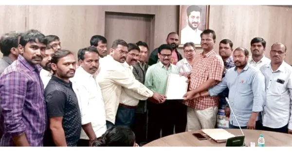 అర్హులందరికీ అక్రిడిటేషన్ కార్డులివ్వాలి