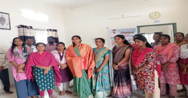 పట్టణ లైబ్రరీలో పుస్తక ప్రదర్శన