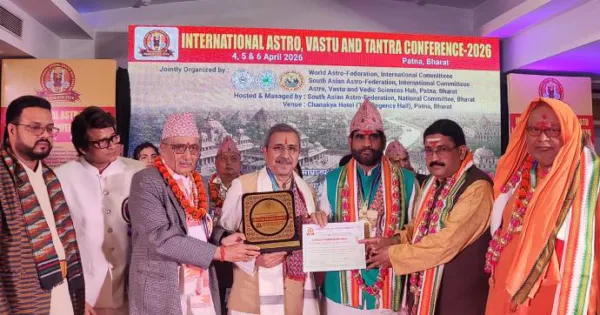 Sachchidananda Parabrahman Dr Jayant Athavale Honoured at the International Astrology, Vaastu and Tantra Conference in Patna (Bihar)