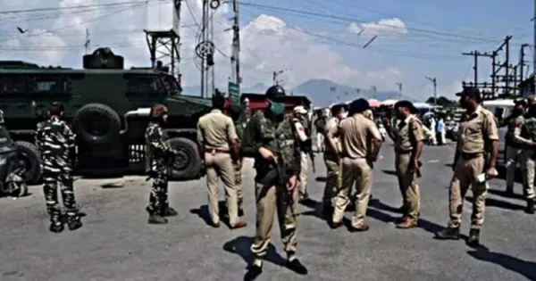 പഞ്ചാബില്‍ താവളമടിച്ച്‌ ഭീകരവേട്ട; ലഷ്കര്‍ കമാൻഡര്‍ അബു ഹുറൈറ പിടിയില്‍; പാക് ഭീകരരെ അതിര്‍ത്തി കടത്തുന്ന വൻ ശൃംഖല തകര്‍ത്തു