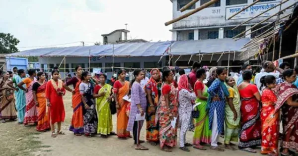 কড়া নিরাপত্তায় মগরাহাট পশ্চিম এবং ডায়মন্ড হারবারের ১৫টি বুথে চলছে ভোট গ্রহণ