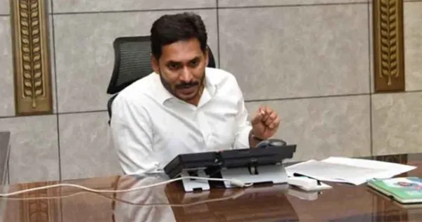 కలెక్టర్లు, ఎస్పీలతో సీఎం జగన్ వీడియో కాన్ఫరెన్స్