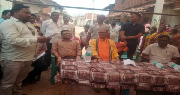 ରେଙ୍ଗାଲଜୁରୀ ଓ ଚଙ୍ଗରିଆ ଗାଁରେ ଉପମୁଖ୍ୟମନ୍ତ୍ରୀ