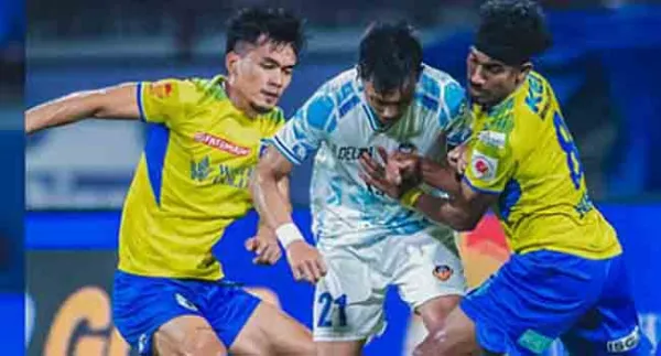 ഐഎസ്എല് സീസണിലെ അവസാന മത്സരത്തില് എഫ്സി ഗോവയെ തകര്ത്ത് കേരള ബ്ലാസ്റ്റേഴ്സ്....