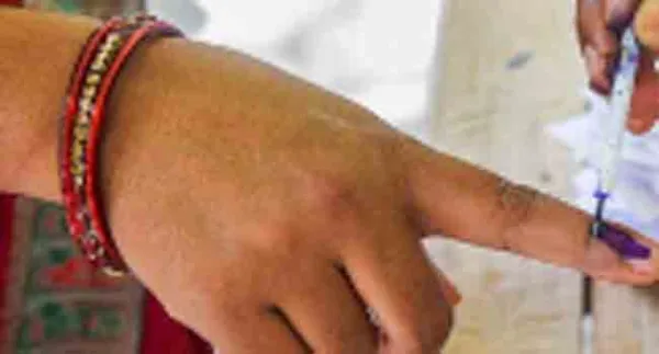 വോട്ടെണ്ണല്‍ ദിനത്തില്‍ കോഴിക്കോട് ജില്ലയില്‍ പ്രഖ്യാപിച്ച നിരോധനാജ്ഞയില്‍ ഇളവ്....