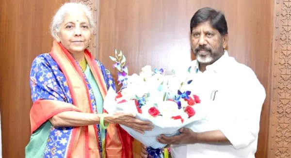 రూ.5,000 కోట్ల ప్రత్యేక సహాయం ఇవ్వండి
