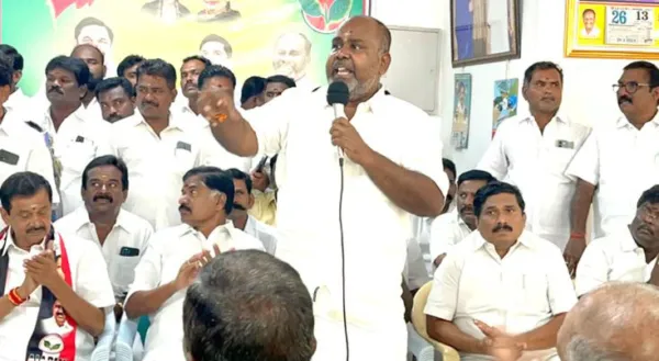 ஜெயலலிதாவின் உயிர்போக ஓபிஎஸ் தான் காரணம் - ஆர்.பி.உதயகுமார்