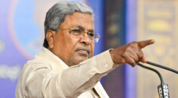 SIDDARAMAIAH : ಇದು ಕನ್ನಡಿಗರಿಗೆ ಮಾಡಿದ ಅವಮಾನ..! : ಚು. ಆಯೋಗದ ನೋಟೀಸ್‌ ವಿರುದ್ಧ ಸಿಎಂ ಗರಂ