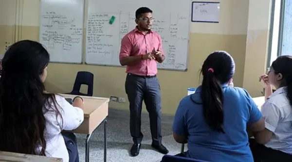 எம்.பில் படித்தவர்களையும் அனுமதிக்க வேண்டும்: ஆசிரியர் தேர்வு வாரியத்துக்கு கோரிக்கை!
