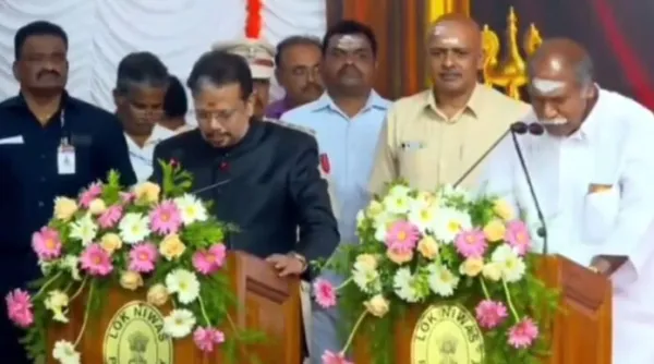 PUDUCHERRY : ಐದನೇ ಬಾರಿಗೆ ಪುದುಚೇರಿ ಸಿಎಂ ಆಗಿ ಪ್ರಮಾಣ ವಚನ ಸ್ವೀಕರಿಸಿದ ಎನ್. ರಂಗಸಾಮಿ!  VIDEO