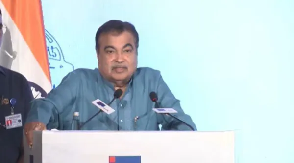 ملک میں تیزی سے ترقی پذیر گرین ایکسپریس -وے نے سڑک کے سفر کی نوعیت کو تبدیل کر دیا: گڈکری